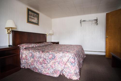 Rosemount Motel