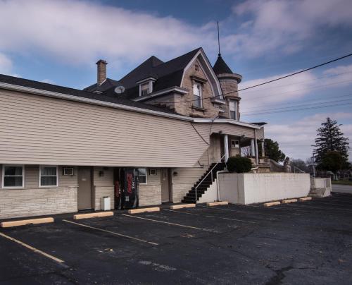Rosemount Motel in Bedford, USA