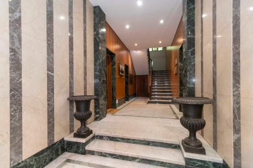 GuestHost - Cenisia District Perosa Roomy Flat - Tap to explore photos