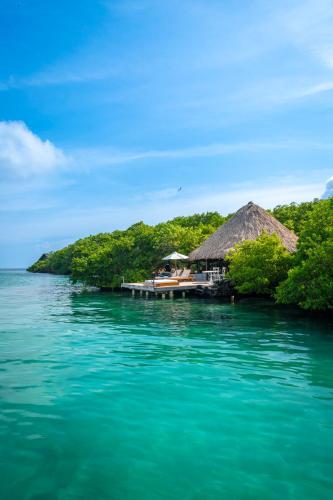 Hotel Coralina Island
