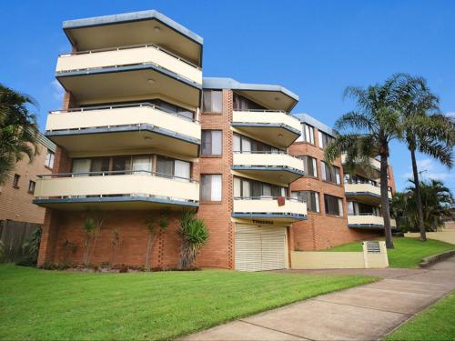 Tindarra Apartments photo