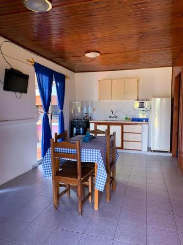 Cabanas Tacuabe in Termas Guaviyu