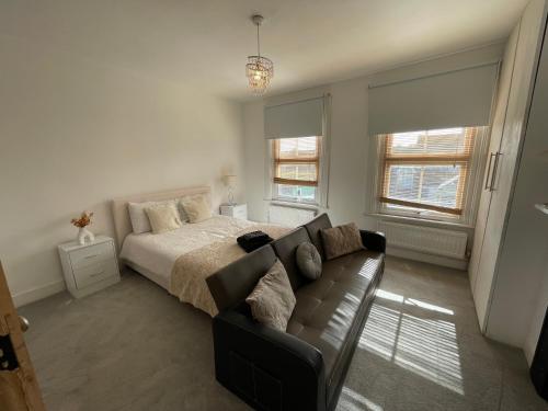 A lovely Three bedroom house in Windsor, Windsor (photo 6)