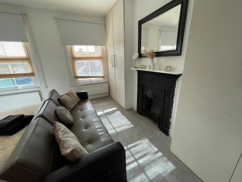 A lovely Three bedroom house in Windsor, Windsor (photo 10)