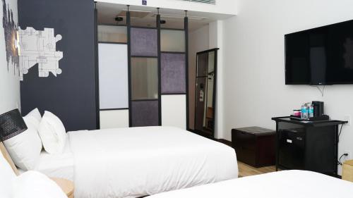 1 queen bed