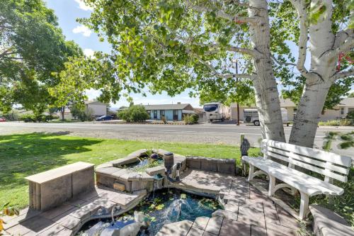 Serene Clifton Retreat with Hot Tub and Fire Pit!