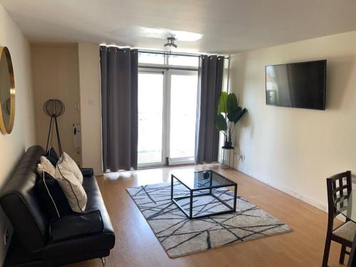 Spacious New 1 bedroom apartment