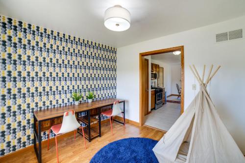 Bright South Bend Home about 4 Mi to Notre Dame! in South Bend, USA