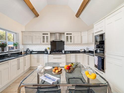 Facilities, Bradenham Barn in The Chiltern Hills - Pass the Keys in Hughenden