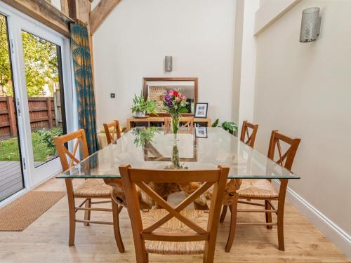 Facilities, Bradenham Barn in The Chiltern Hills - Pass the Keys in Hughenden