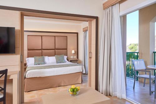 Zafiro Cala Mesquida Room Type - One-Bedroom Suite