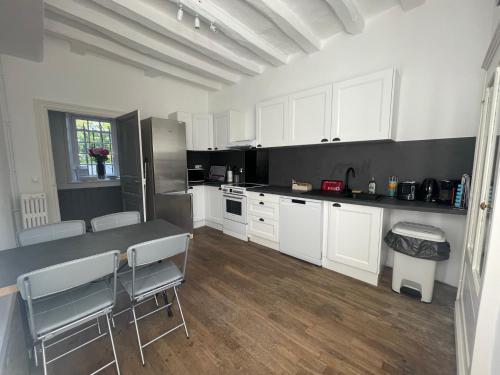 Château de l'Epinay - Domaine du Marquis de Lafayette (Chateau de l'Epinay - Domaine du Marquis de Lafayette) in โลช