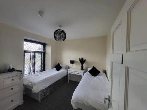 The Dublin Packet - Twin Room 1