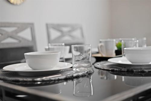 Workfriendly home with ping pong & outdoor grill in Clarksville, USA