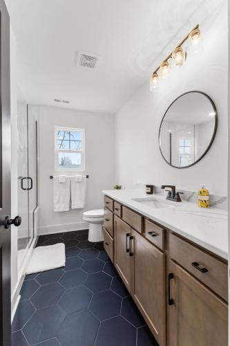 Sunny & modern Derby house in Jeffersonville, USA