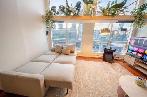 loft in downtown Vancouver with free parking in Vancouver, Canada