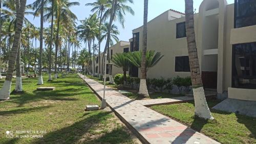 Costa Grande in Tucacas