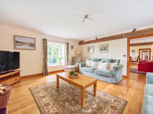 Old Rectory Cottage - image 4
