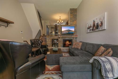 Cedars Liftside Townhome: Ski In/Ski Out