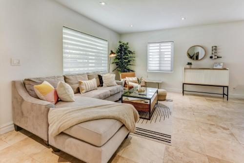 Cadence - Parkside Retreat, Outdoor Haven in Miami, USA