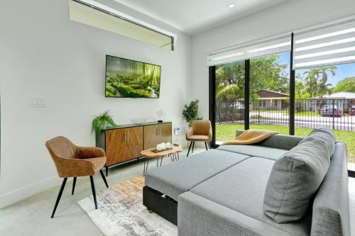 Fresco 1, Modern Design, Brand New Construction and Furniture in Miami, USA