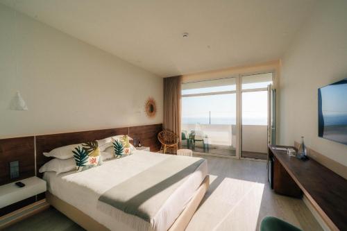 1 double bed, 1 sofa bed