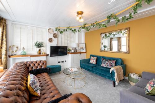 The Old Crescent Bakery - 4 Bedroom Residence in Bath by Mint Stays, Bath (photo 2)