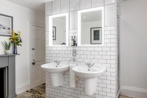 The Old Crescent Bakery - 4 Bedroom Residence in Bath by Mint Stays, Bath (photo 7)