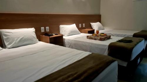 1 double bed, 2 twin beds
