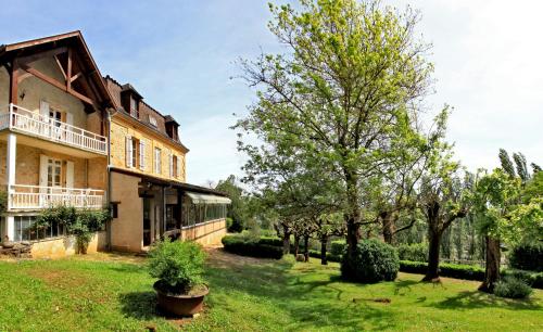 ทัศนียภาพภายนอกโรงแรม, Hotel Restaurant La Verperie in ซาร์ลา-ลา-กาเนดา