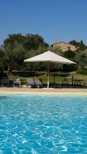  Medieval Tower in Umbria with Swimming Pool in Monte lʼAgello