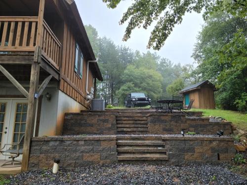 Wolf Den on Wolf Pen in Purlear, USA