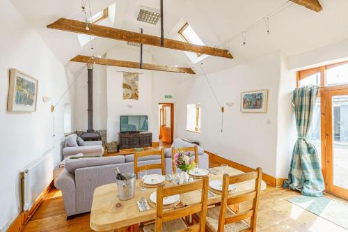 Koplietošanas atpūtas telpa ar TV, The Haybarn in Dandrena