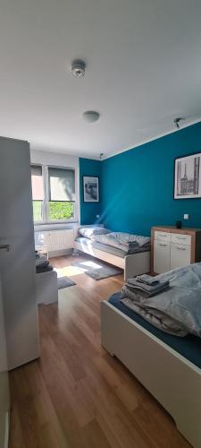 Schöne 2 Zimmer Apartment in Krefeld City, Monteur Wohnung Netflix & Prime