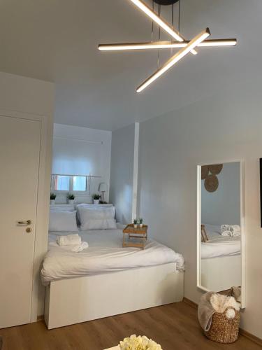 Persephone Stay Inn in Elefsina