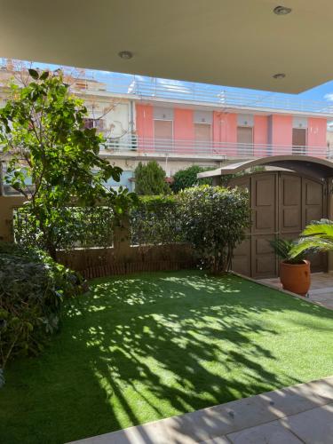 A szálláshely kívülről, Persephone Stay Inn in Elefsina