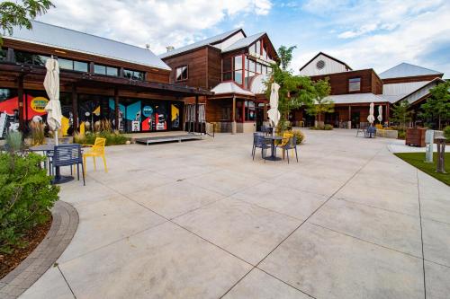 The Magnolia House in Old Town - Private Hot Tub in Fort Collins, USA