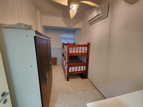 Lindo apartamento3 quartos Enseada 8 pessoas