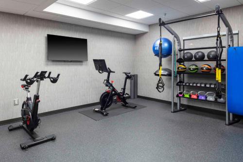 Hampton Inn Conyers - image 2