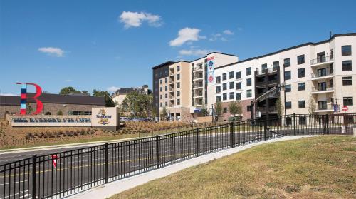 Hampton Inn & Suites Atlanta-Galleria - image 6