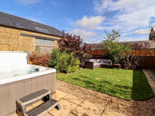 Cow Byre - image 3