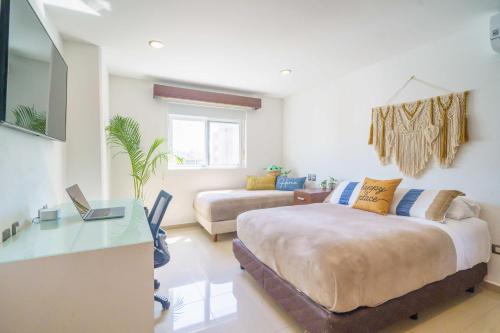 Stylish Three-Bedroom Condo w/Pool, Cancún (photo 5)
