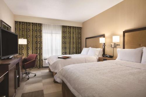 Hampton Inn Brigham - image 9
