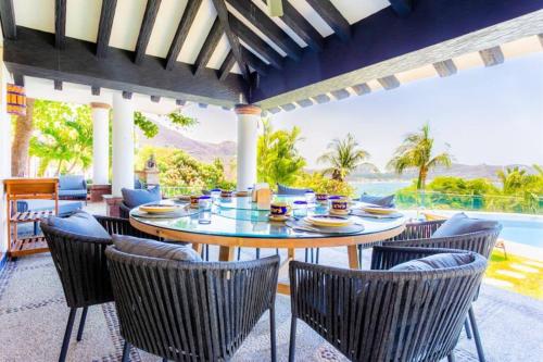 Pichilingue Jewel: Pool & Jacuzzi Villa