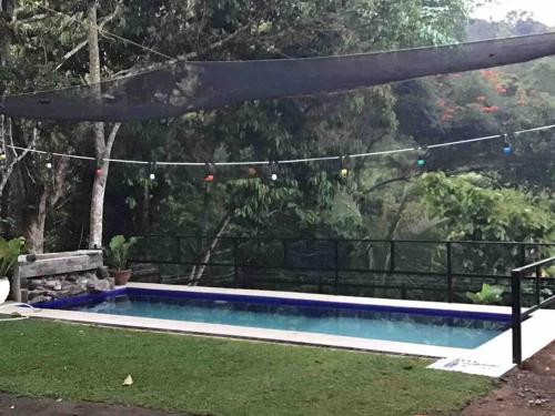 Mt Apo View Creekside Whole house with Pool by Creek Cowboys Cottage