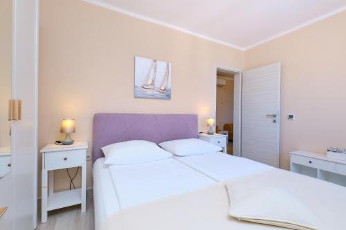 Two-Bedroom Apartment with Terrace image 10