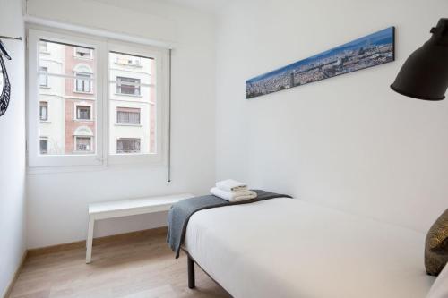 Deluxe Apartment image 2