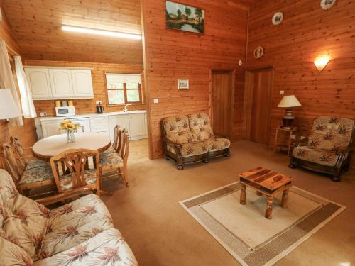 Trerulefoot Acorn Lodge 4-Star Single Room suite