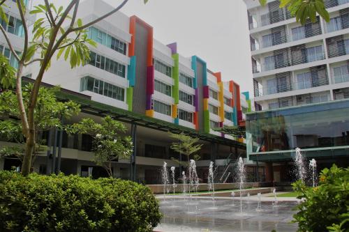 Hage, Aeropod Cactus Rail Suite With Balcony - Kota Kinabalu in Tanjung Aru