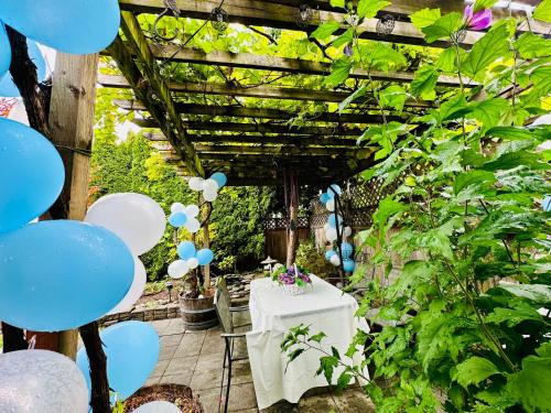 Scorpio House Langley ROOM A